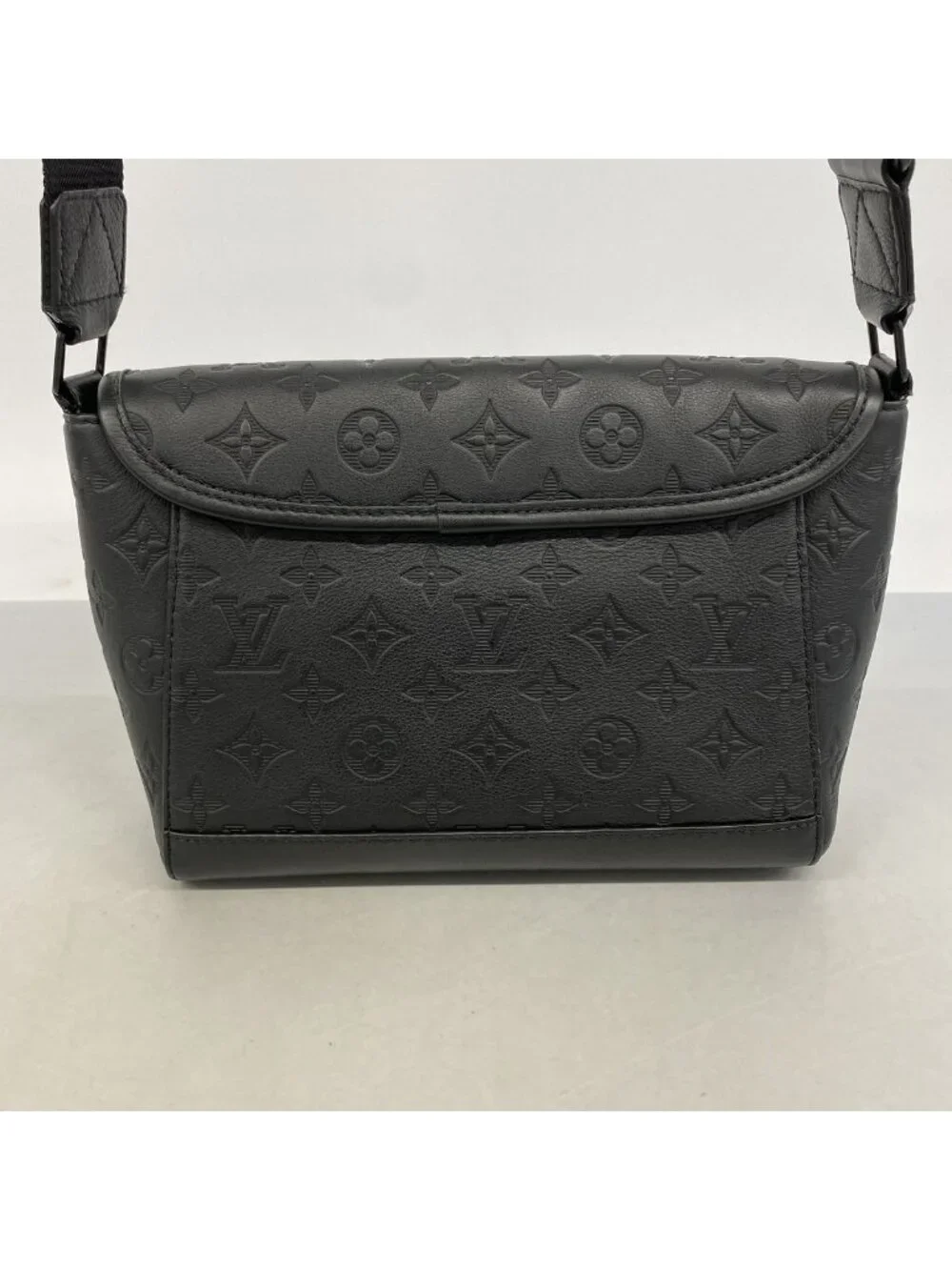 Louis Vuitton Shoulder Bag Monogram Shadow Pulse Messenger Black